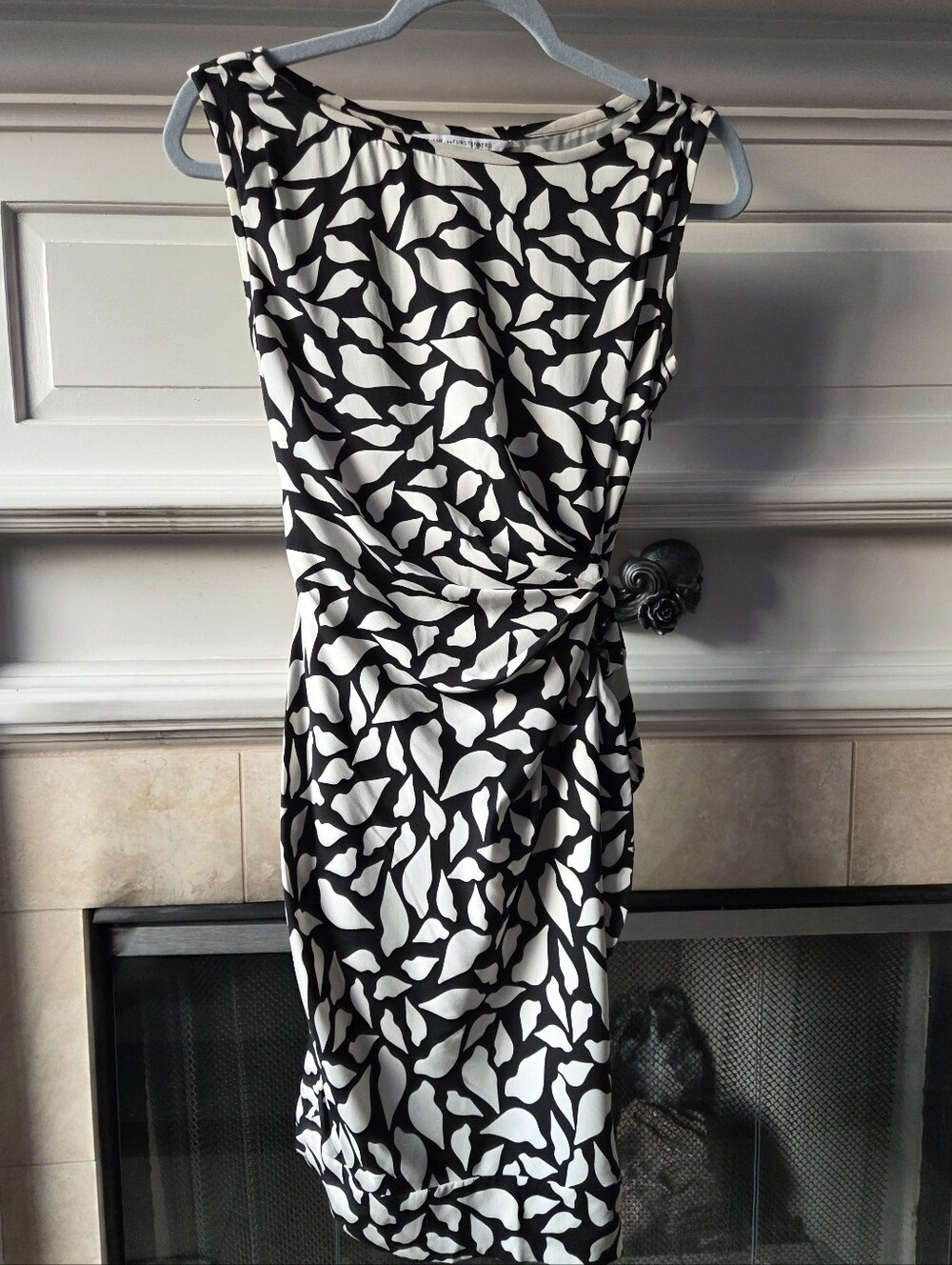 Diane von Furstenberg DVF Black White Abstract Ruched Dress Size 0 XS